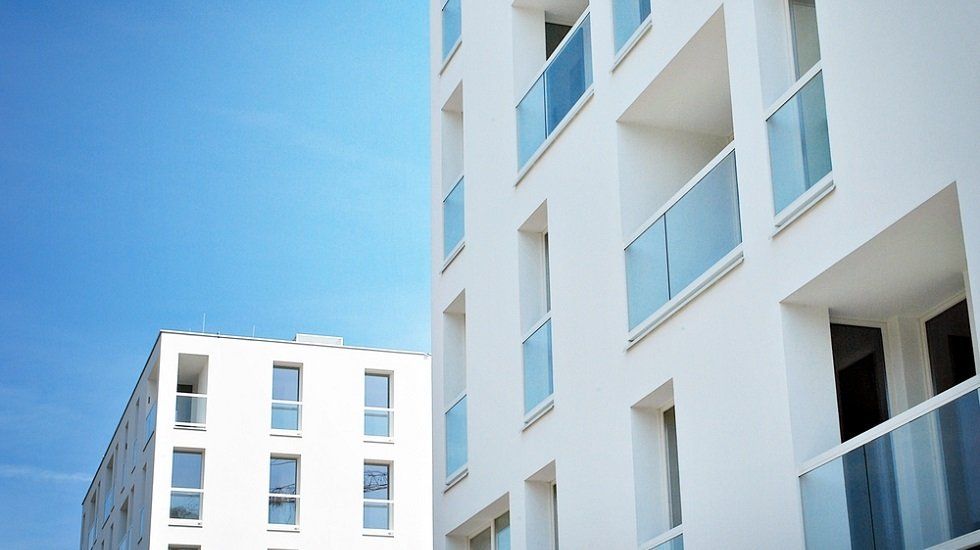 Adquirir una vivienda de entidades financieras: ¿qué ventajas conlleva la cesión de remate?