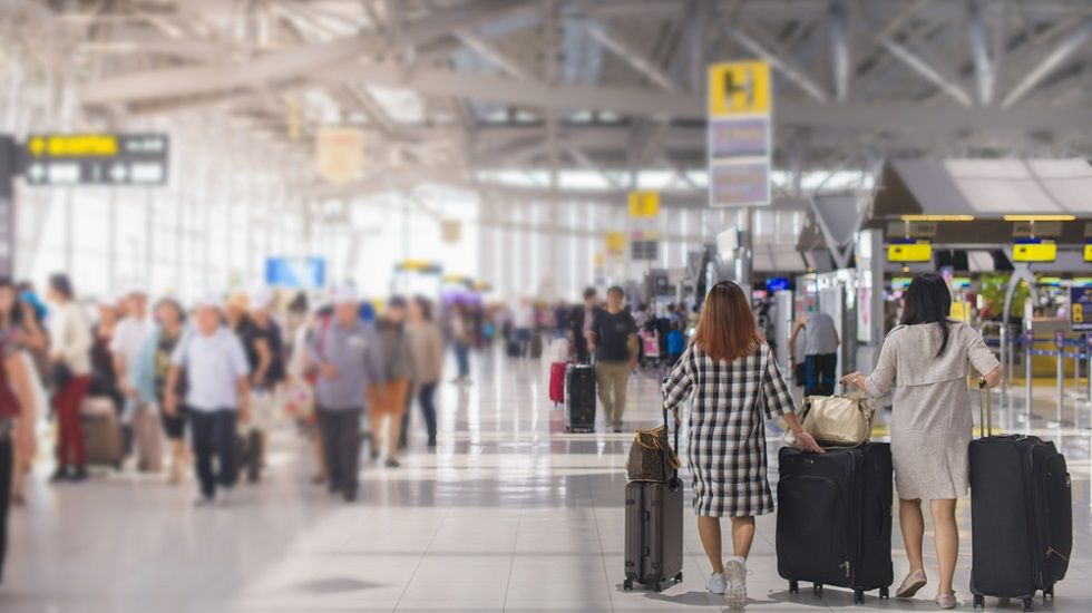 Aena rebaja el alquiler a comercios para dar una respuesta equilibrada