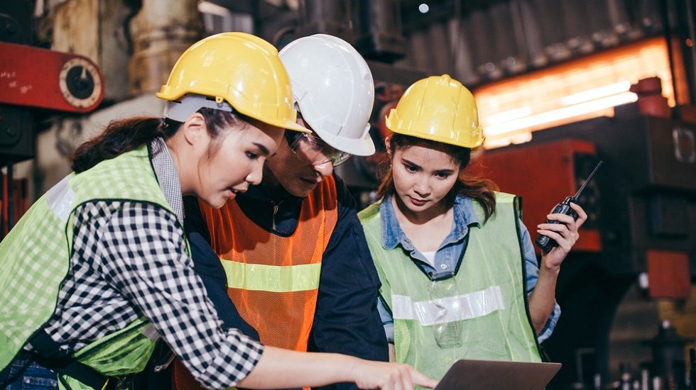 La presencia de mujeres en la construcción cayó un 10,7% en 2020