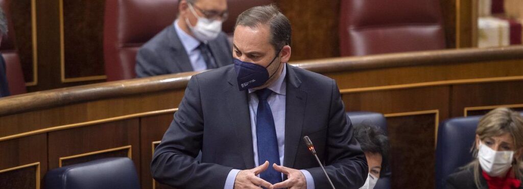 Ábalos quiere hacer «algo más» que regular los precios del alquiler