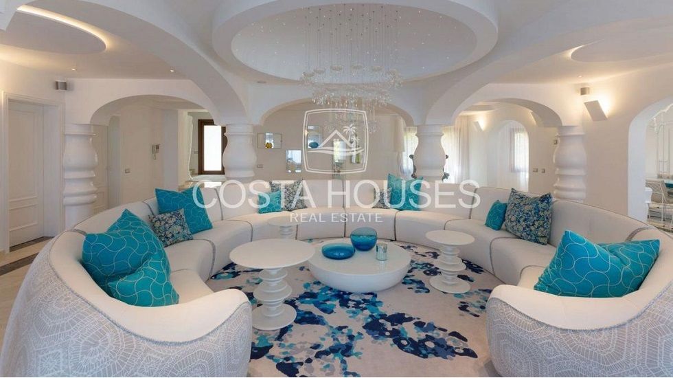 ¿Cómo es la casa más cara de Alicante? - Fotocasa Life - Casas en Alicante, comprar mansion, Las casas más caras, mansión de lujo, vivienda de lujo - Compraventa - Cuesta encontrar palabras para describirla. Y es que no es solo la casa más cara de Alicante sino una de las más espectaculares de toda España.