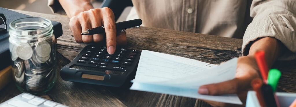 ¿Quién paga los gastos e impuestos en la compraventa y en el alquiler?