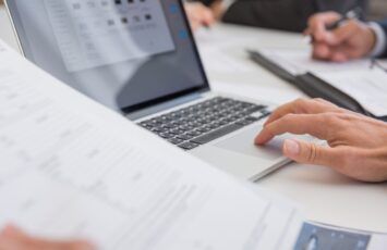 Impuestos por vender vivienda: ¿qué gastos debo pagar?