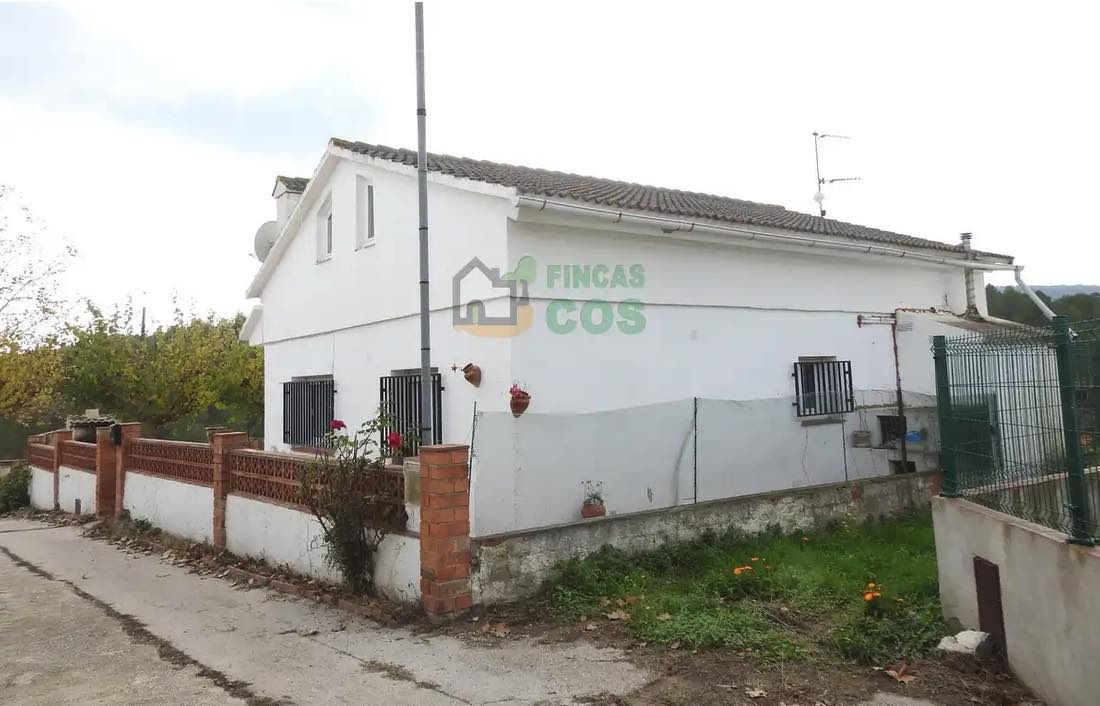 Un poblado rural en Lleida en venta en Fotocasa por menos de un millón de euros img867