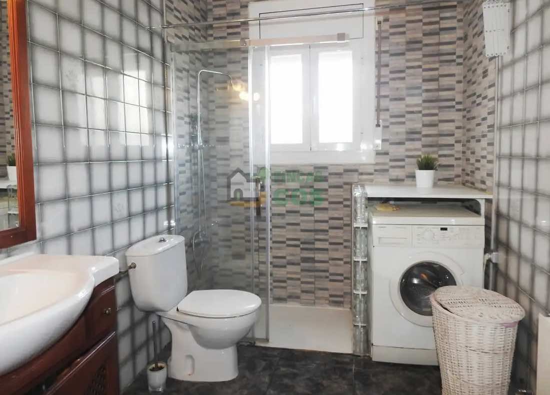 Un poblado rural en Lleida en venta en Fotocasa por menos de un millón de euros img132