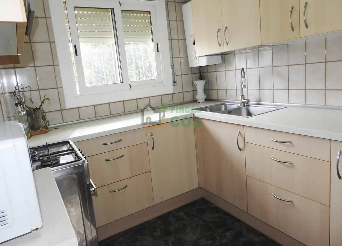 Un poblado rural en Lleida en venta en Fotocasa por menos de un millón de euros img614