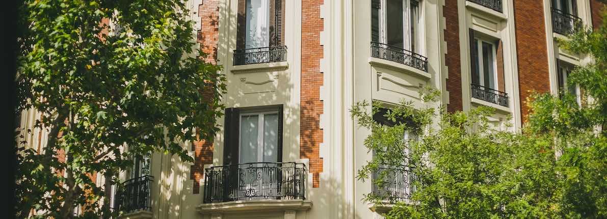 La vivienda de lujo de Madrid aguanta el verano