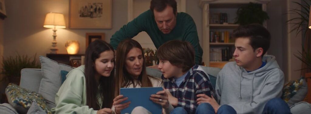 El portal inmobiliario Fotocasa vuelve a la televisión con dos nuevos spots