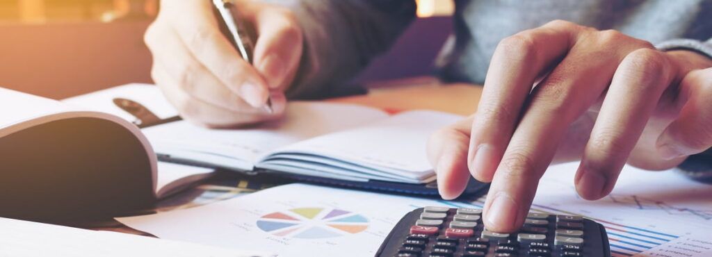 Estos son los 3 gastos más habituales de una cuenta bancaria