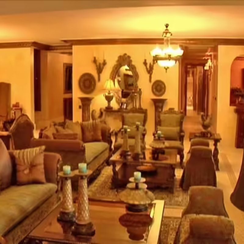 casa cara puerto banus salon