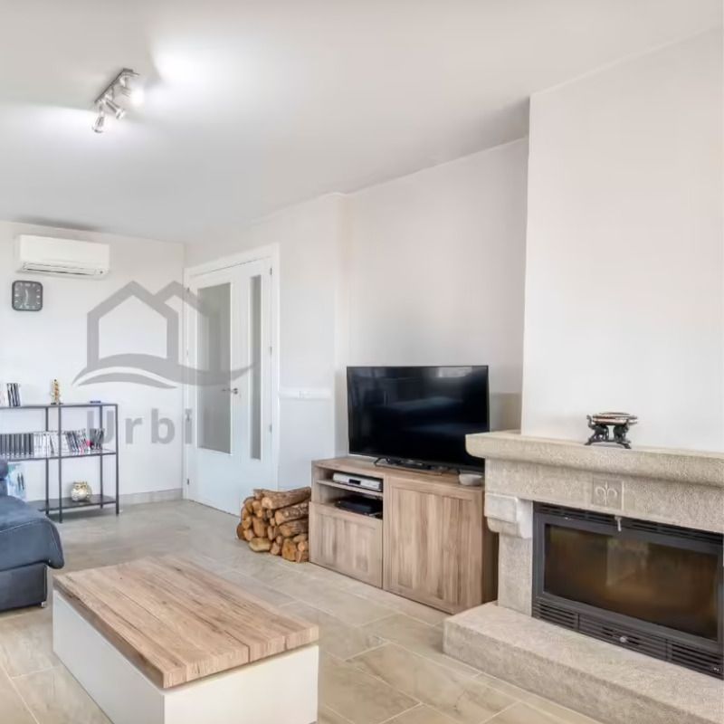 5 casas en venta en Fotocasa con las chimeneas más bonitas img290