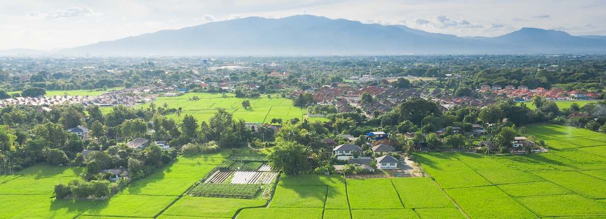 ¿Qué documentos y permisos se necesitan para comprar un terreno?