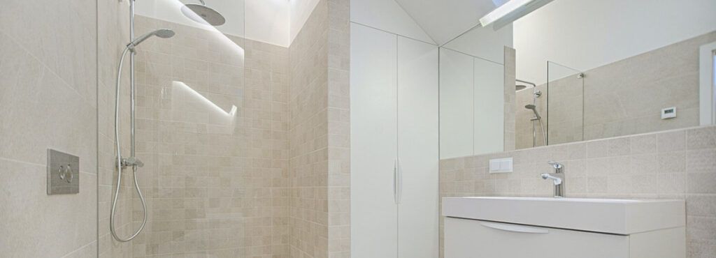 5 ideas de duchas modernas para convertir el baño en tu zona favorita de la casa