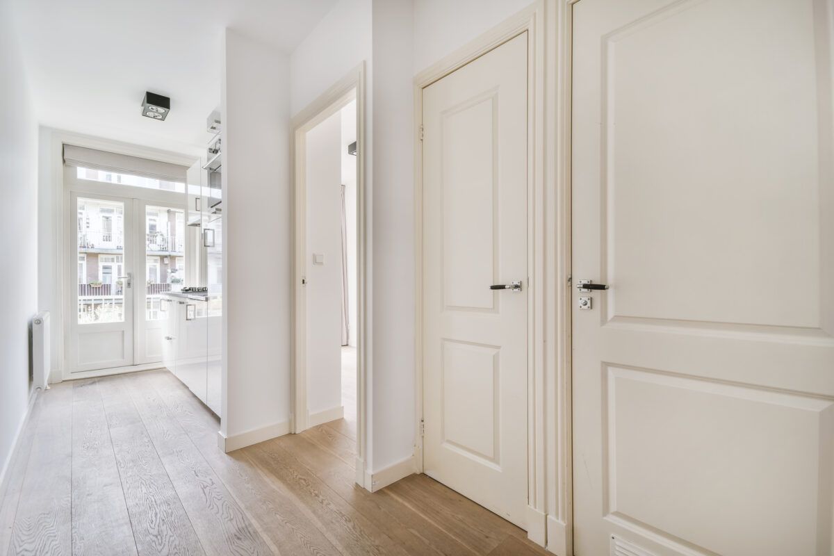 ¿Cómo cambiar las puertas de casa y cuánto cuesta?