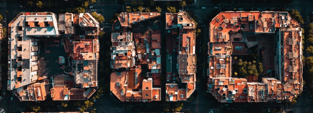 La ciudad de Barcelona cierra 2021 con caídas en el precio de la vivienda mientras Madrid cierra con subidas