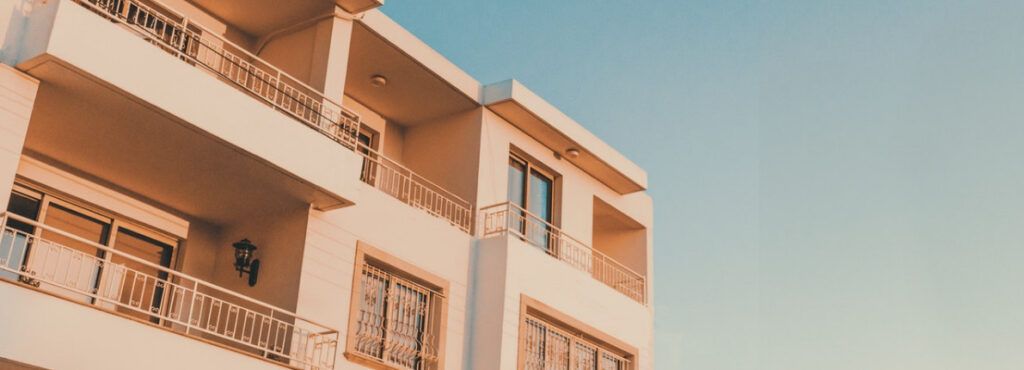 ¿Hay que pedir permiso al presidente de la comunidad para vender mi casa?