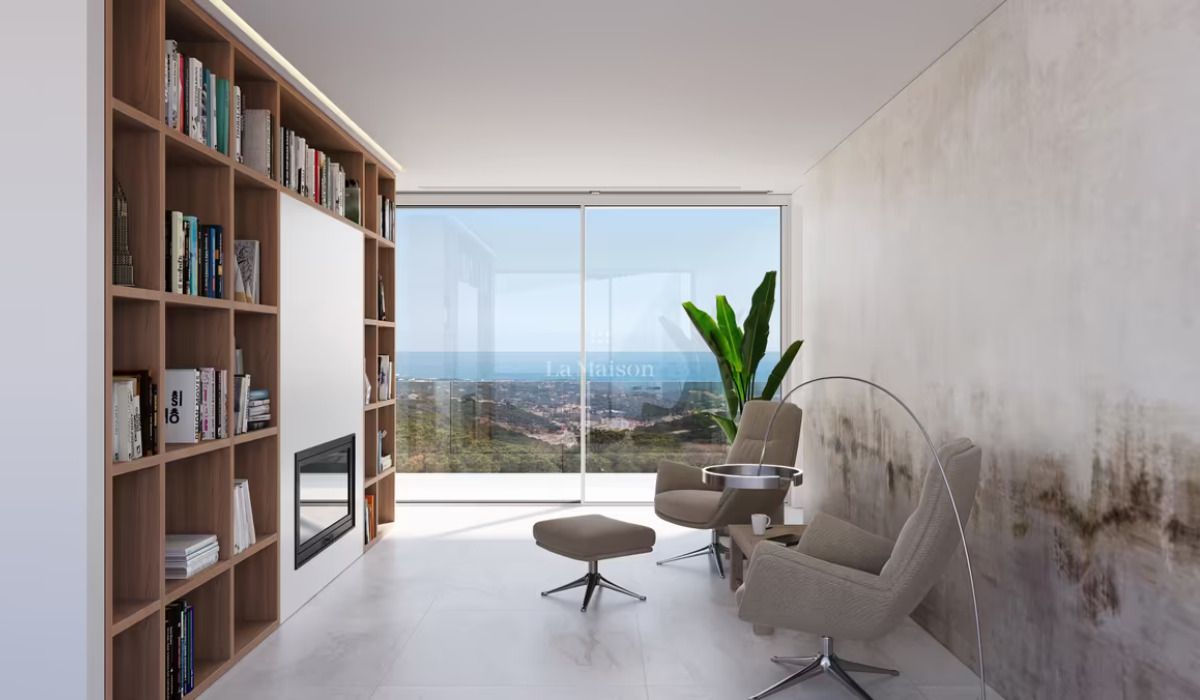 Casa curiosa abril