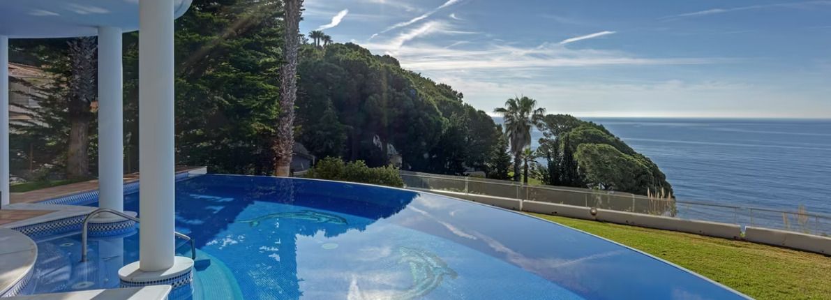 La casa más exclusiva de mayo: un chalet de lujo con vistas a la Costa Brava