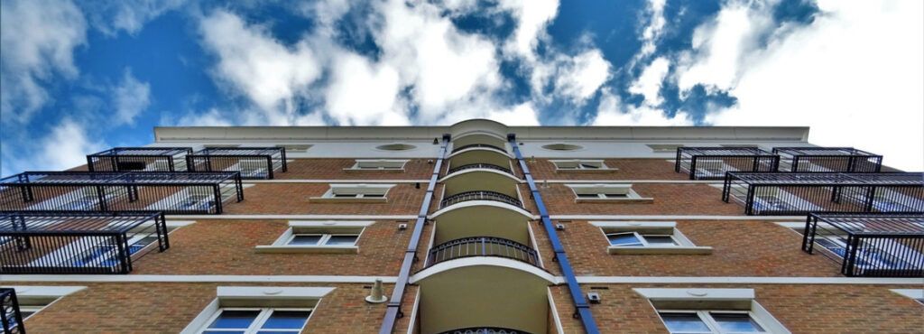 ¿Cómo recortar gastos en una comunidad de propietarios?