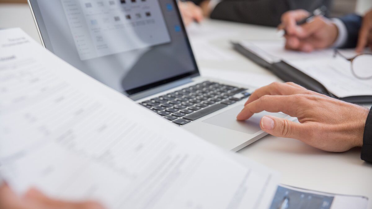 Venden el piso donde estoy de alquiler: ¿qué pasa con el contrato?