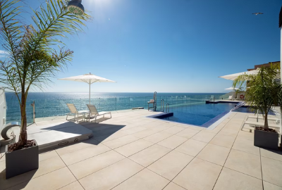atico con piscina privada