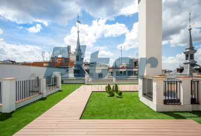 atico con piscina privada