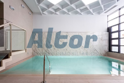 atico con piscina privada