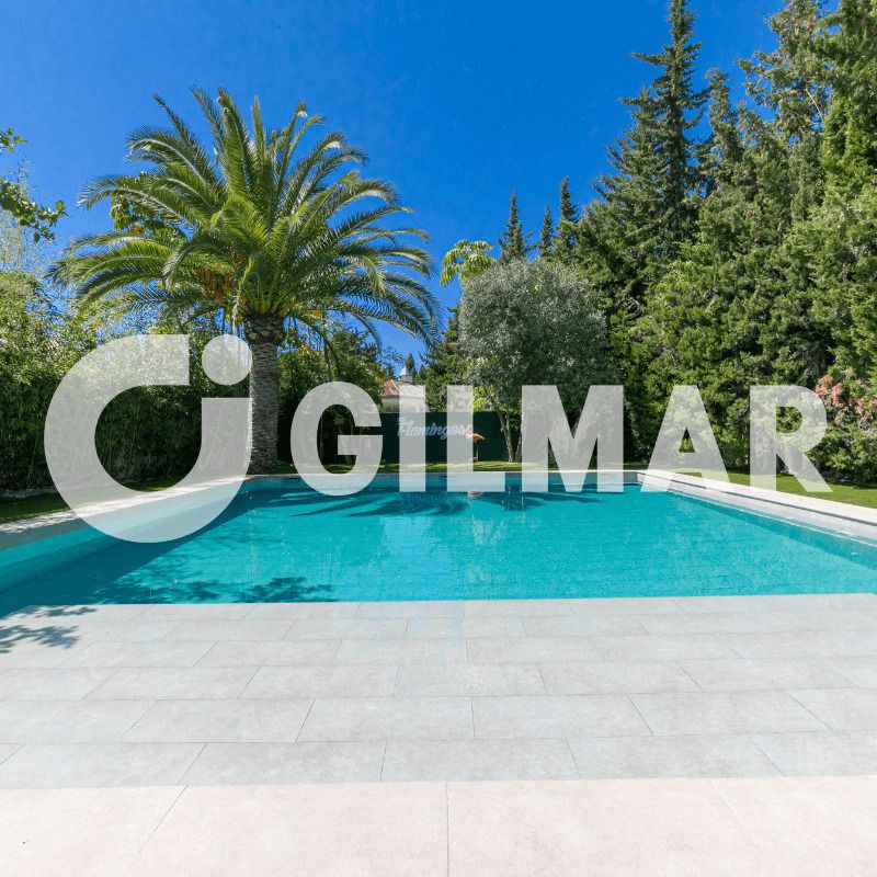piscina de día villa marbella