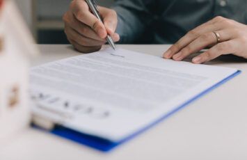 Diccionario de alquiler: 25 conceptos que deberías conocer - Fotocasa Life Derecho de tanteo y derecho de retracto: qué son y cómo ejercerlos