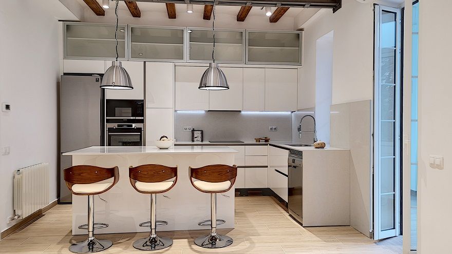 cocina reformada con cambio de sitio