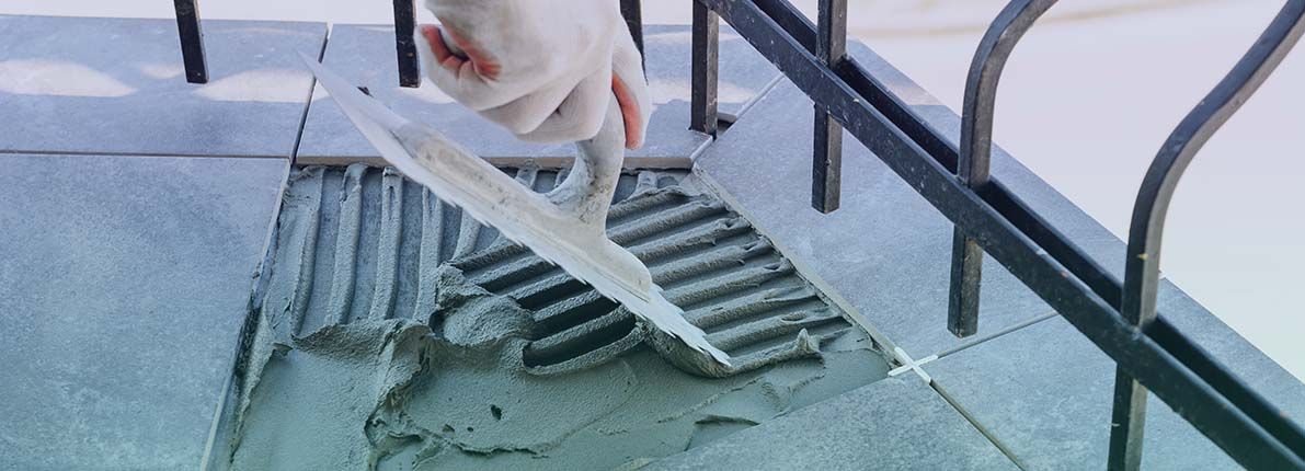 Reformas de terrazas ¿Te has planteado usar cerámica y piedra natural?