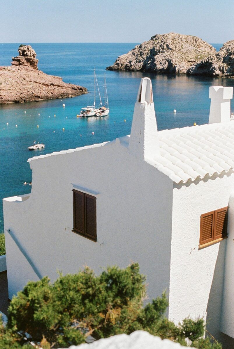la importancia de la luz natural en la decoración mediterránea