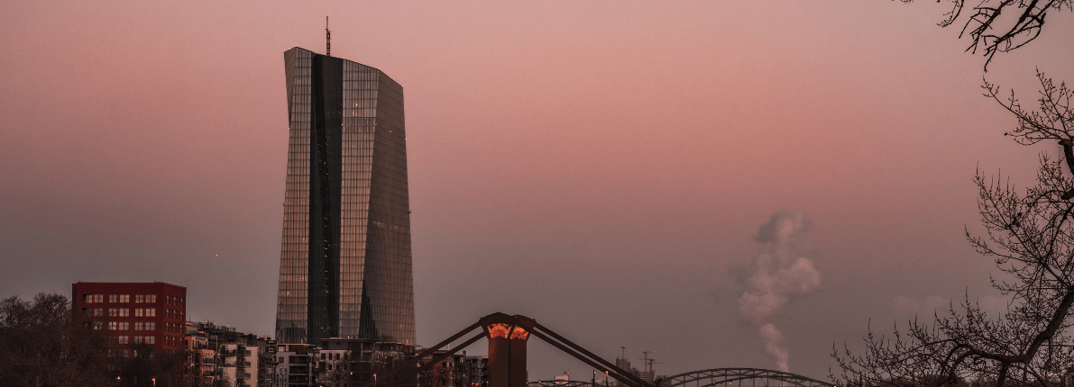 La subida de tipos del BCE encarecerá entre 1.400 y 3.400 euros anuales las hipotecas variables