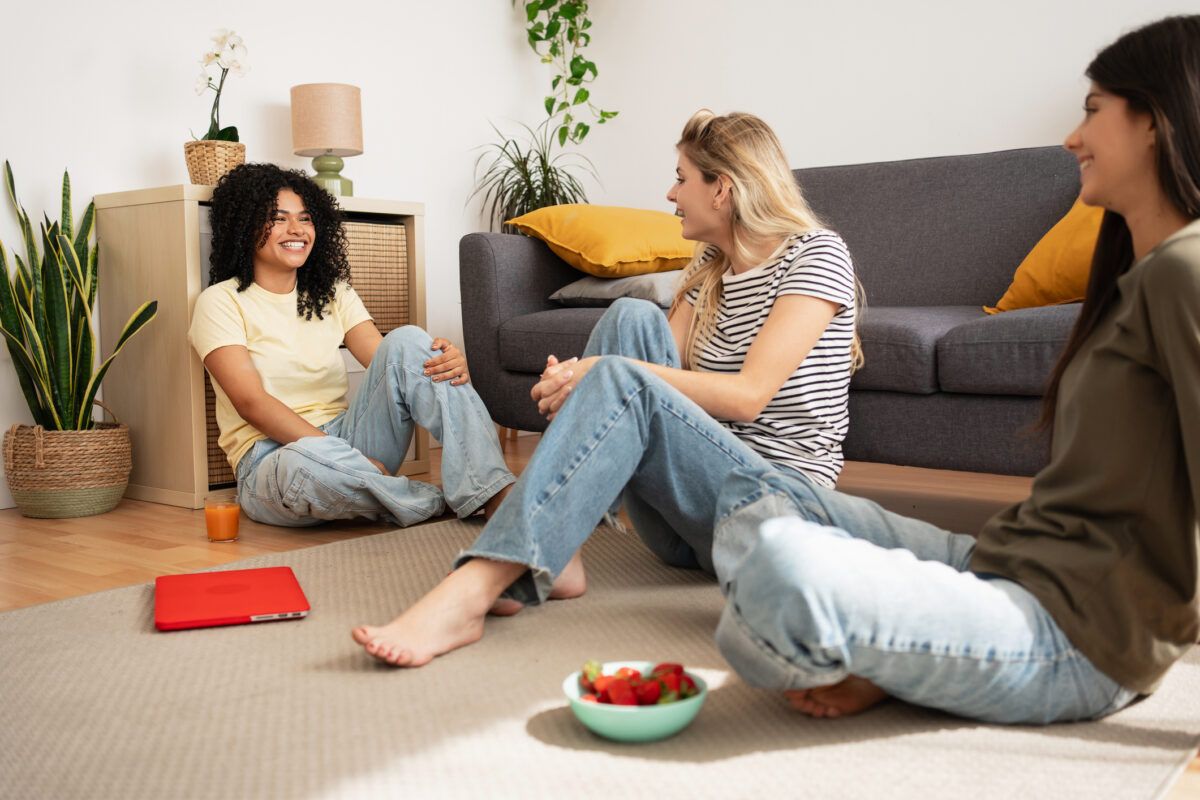 ¿Qué es mejor: alquilar un piso o una habitación?