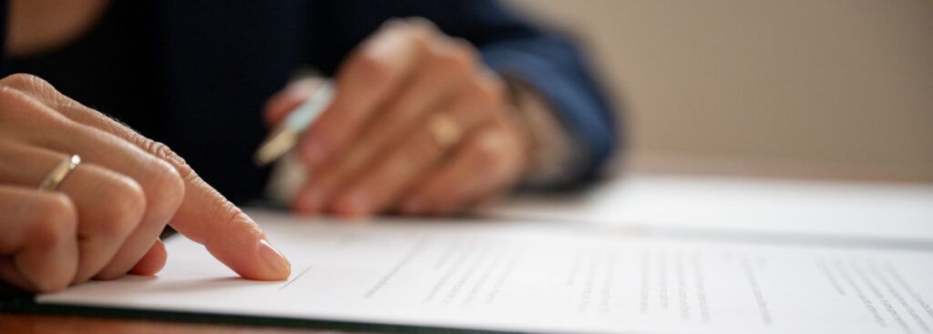 ¿Quién elige al notario? ¿La parte compradora o la vendedora?