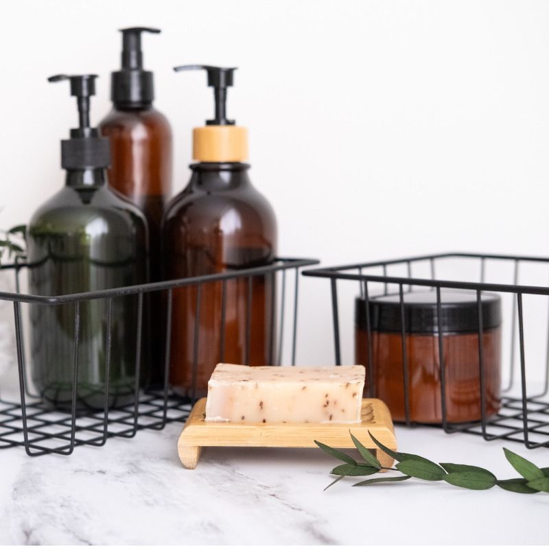 organizar botes de baño