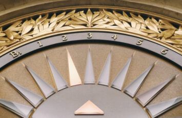 ¿Cómo se elige en la comunidad de vecinos si instalar o no un ascensor?