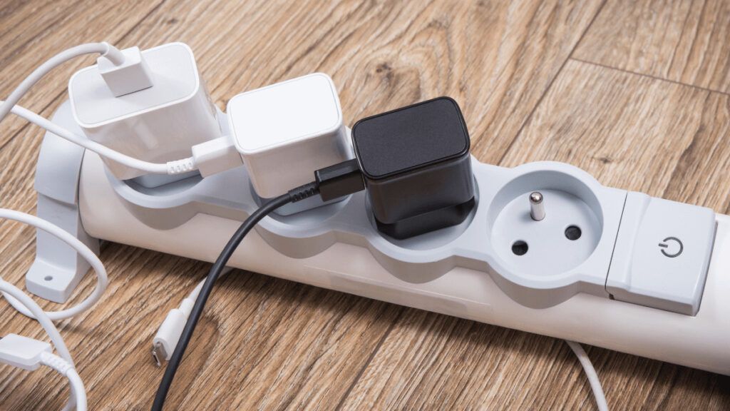 Cómo esconder los cables en casa para eliminar el ruido visual