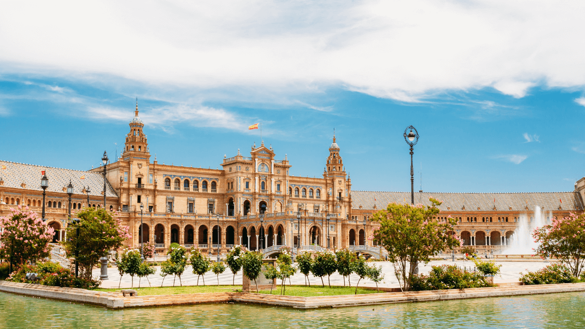 9 de cada 10 viviendas en venta en Andalucía pueden acogerse a la ayuda a la compra del 95%