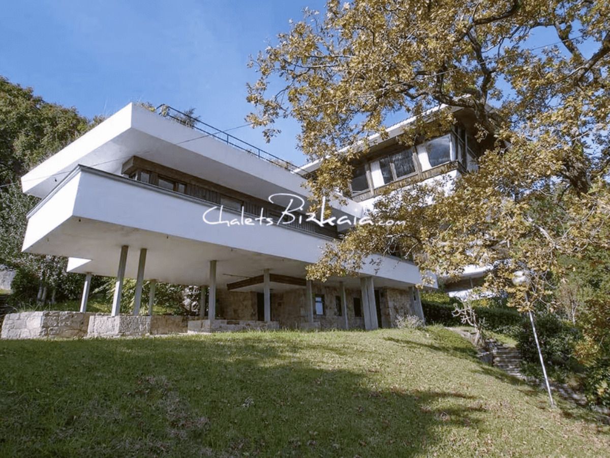 chalet película Cinco Lobitos