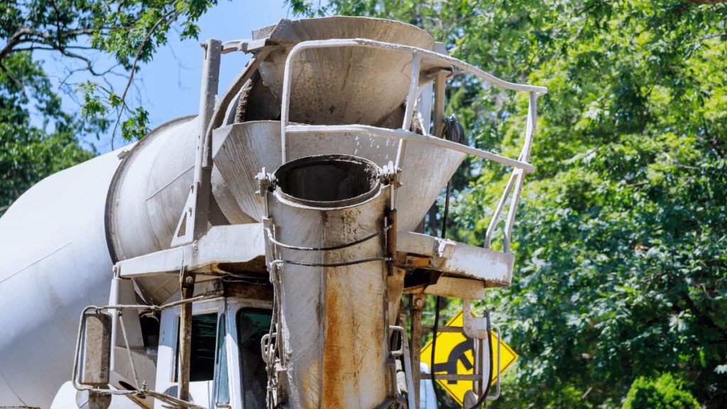 ¿Qué significa que el consumo de cemento suba o baje cada mes?