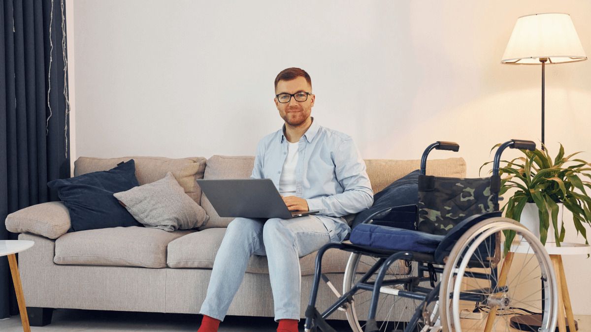 ¿Se deben hacer reformas de accesibilidad en la comunidad si lo solicita un vecino que vive de alquiler?