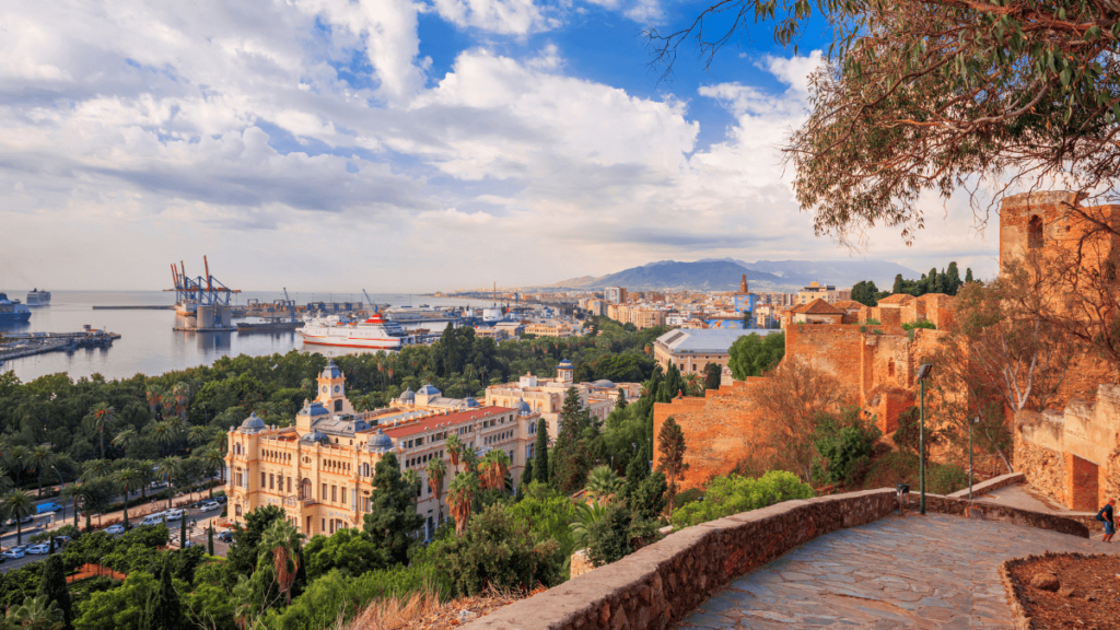 La vivienda en Málaga supera el precio de la burbuja de 2007 en un 5% y el alquiler en un 57%