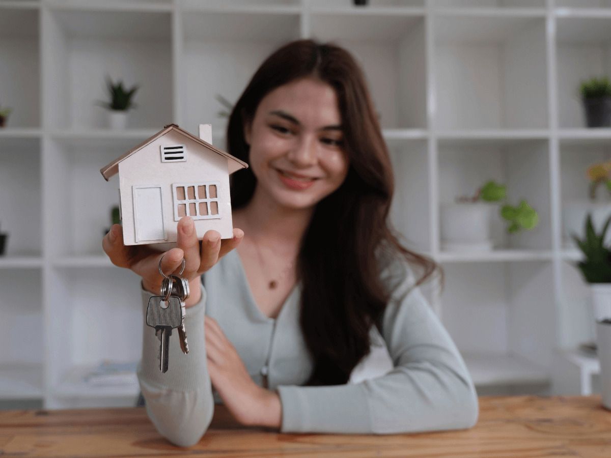 comprar casa siendo menor de edad