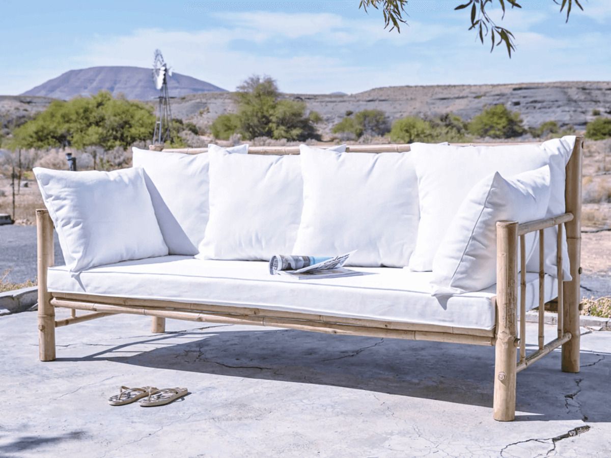 sofa de bambu para decorar jardin