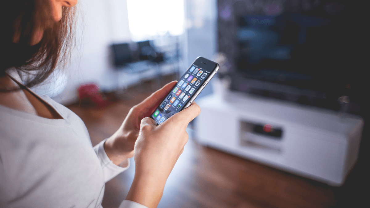 ¿Son válidos los acuerdos por WhatsApp para alquilar piso?