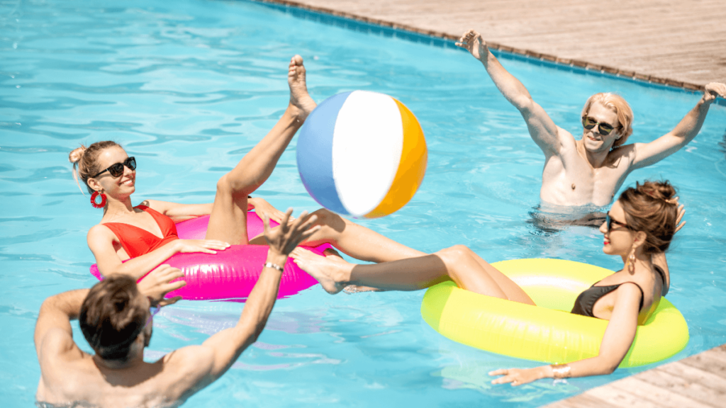 5 pueblos con piscinas municipales espectaculares para vivir en verano