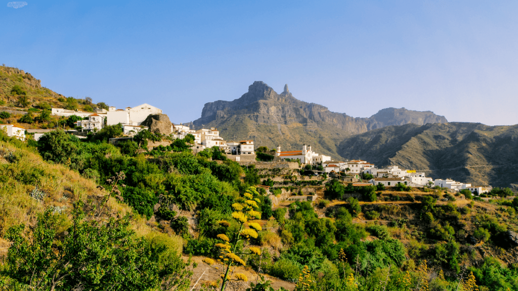 He visto crecer el pueblo, cuando llegamos no había ni carretera
