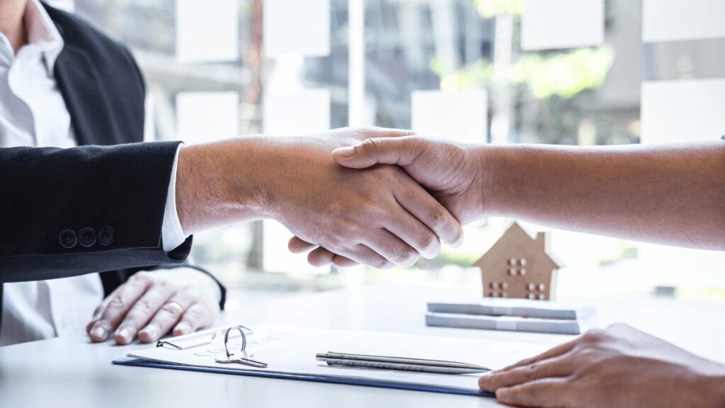 Las compraventas se moderan impactadas por la subida de tipos, pero presentan cifras superiores al 2019