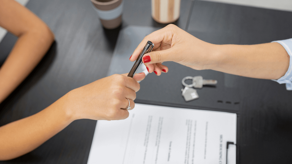 La subida de tipos comienza a moderar en el crecimiento del precio de la vivienda